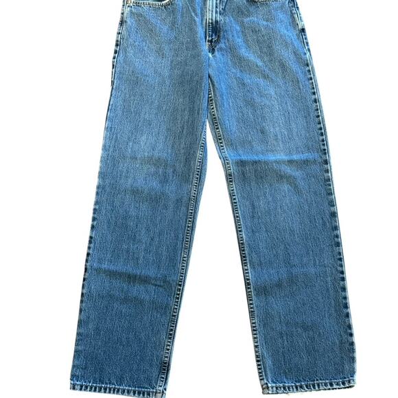 Levi’s 550 Jeans in a size 34 x 34 (Measure 33 x 33) - Picture 2 of 6